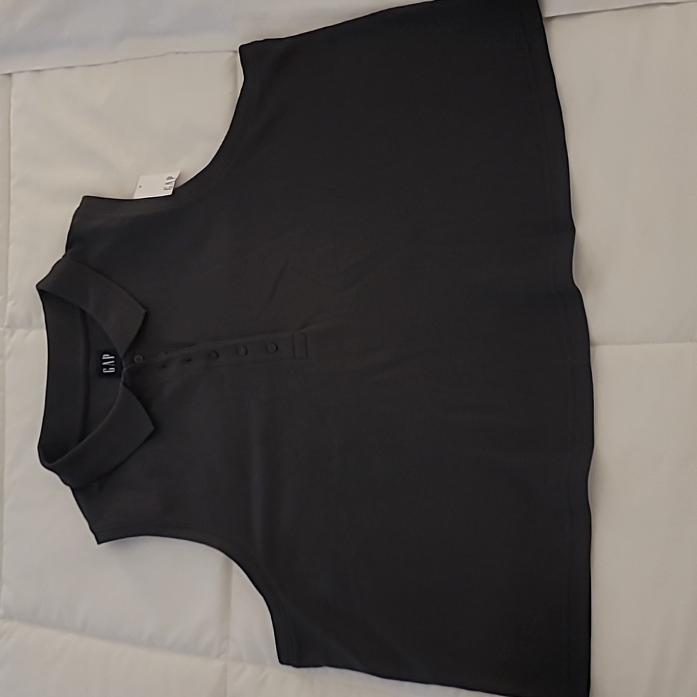Gap - Sleeveless Cropped Pique Polo